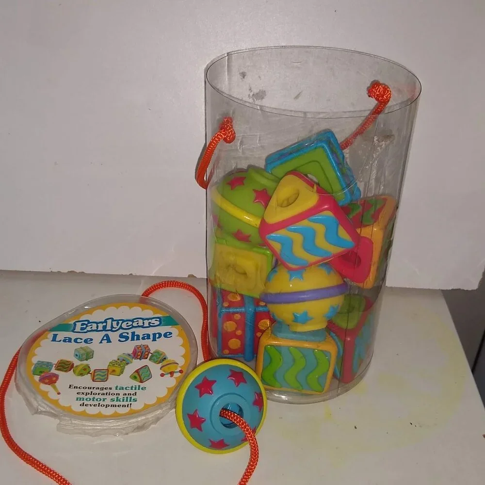 International Playthings Inc. Earlyears Lace a Shape no fell lacing 12 Beads set